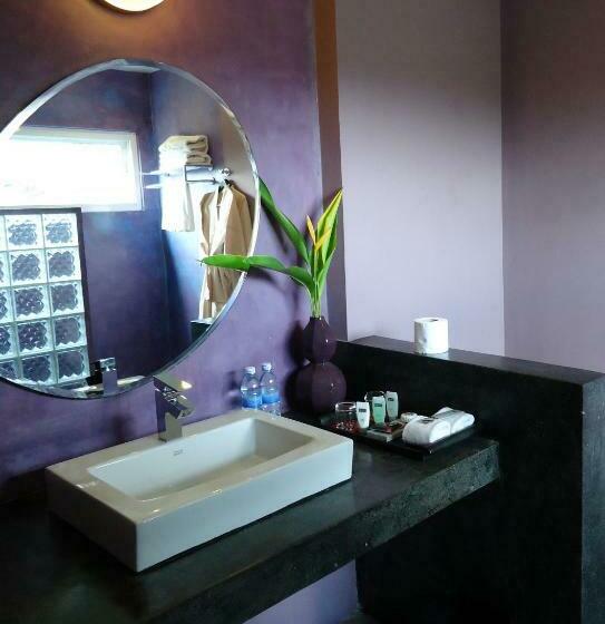 スイート, Men's Resort & Spa