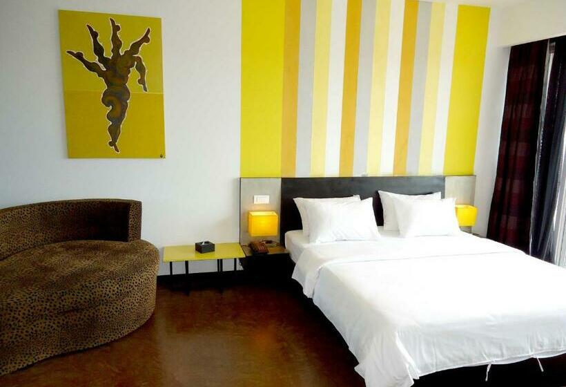 スイート, Men's Resort & Spa