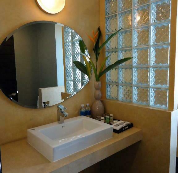 スイート, Men's Resort & Spa