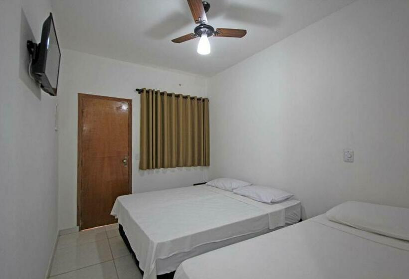 标准三人间, Pousada Divino Canto