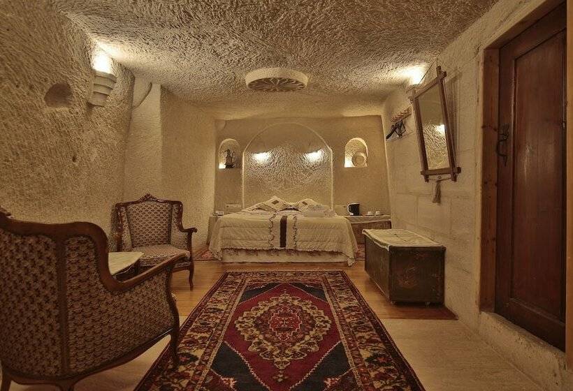 غرفة ديلوكس, Village Cave House