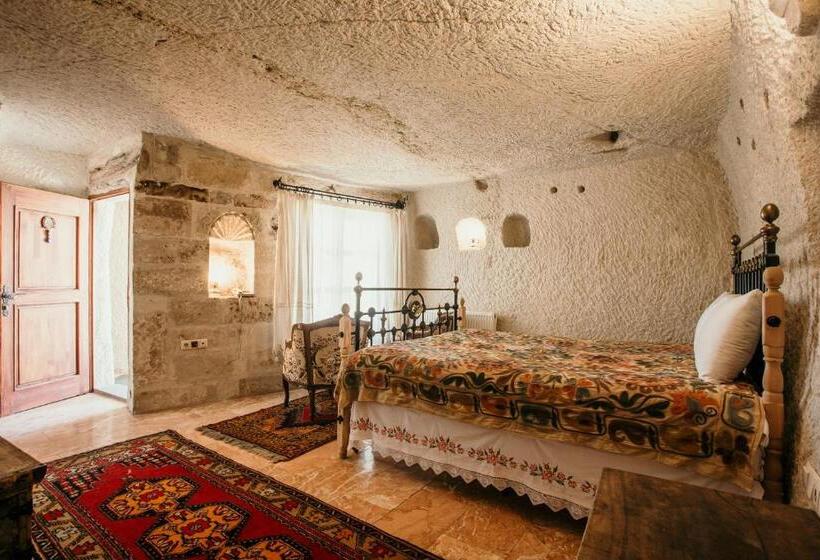 غرفة ديلوكس, Village Cave House