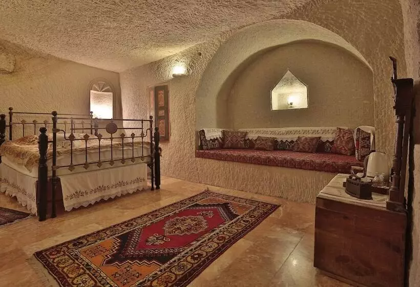 デラックスルーム, Village Cave House