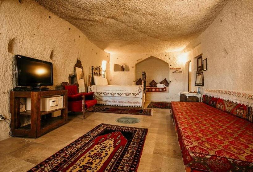 غرفة ديلوكس, Village Cave House