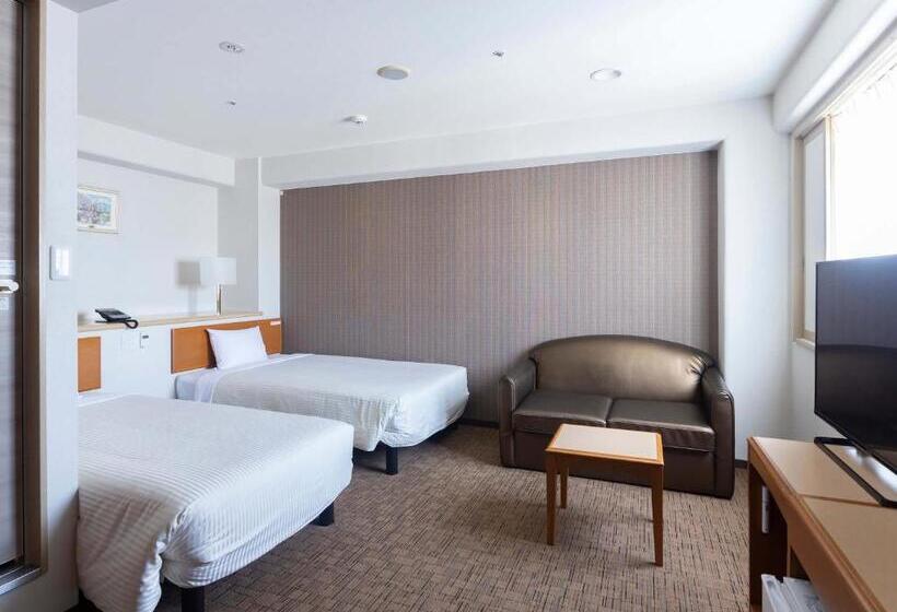 Номер Deluxe, Wing Port Nagasaki