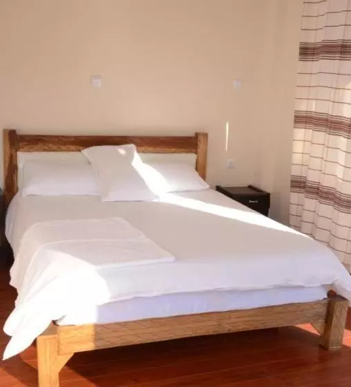 اتاق استاندارد یک نفره, Zan Seyoum Hotel Lalibela