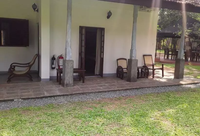 プール付き1ベッドルームヴィラ, Gedara Villa