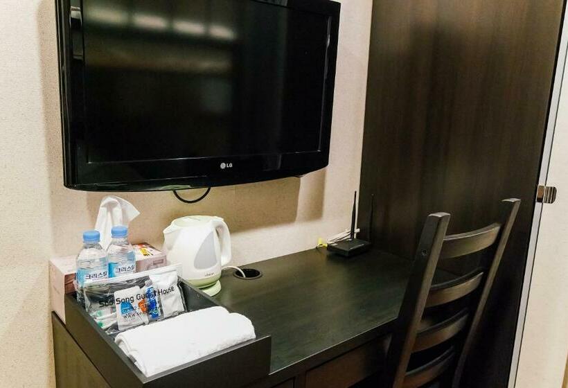 Quarto Estandar, Soo Song Guesthouse