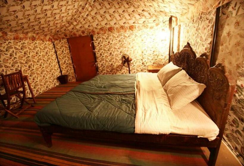 Tenda Padrão, Pangarh Lake Retreat