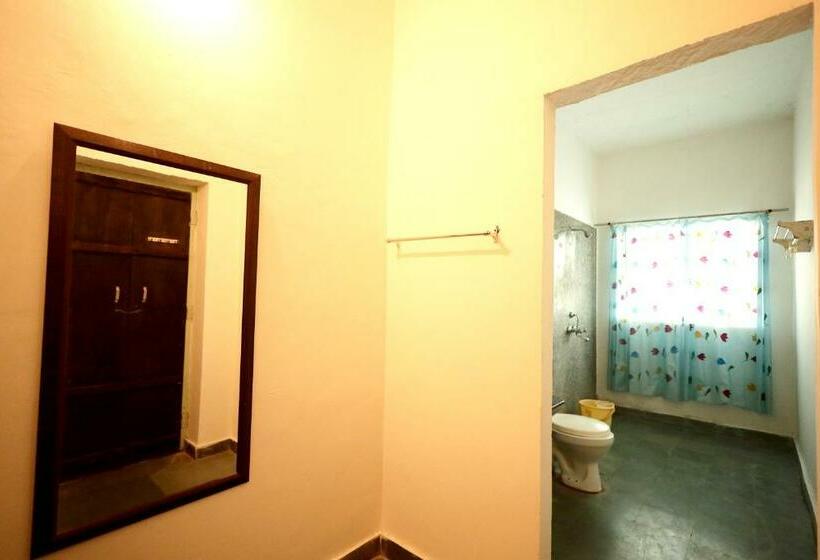 Quarto Estandar, Pangarh Lake Retreat