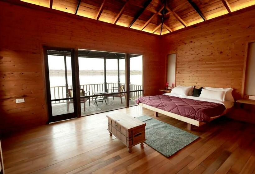 Quarto Estandar, Pangarh Lake Retreat