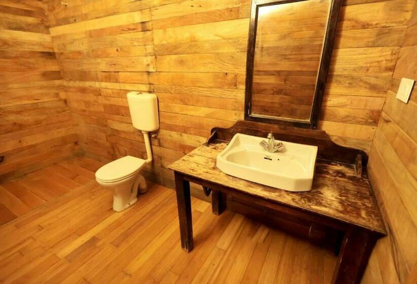 Quarto Estandar, Pangarh Lake Retreat