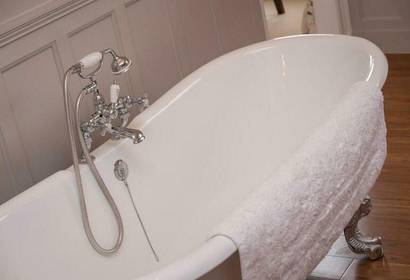 수피리어 룸 강 전망, Lysnagreyne