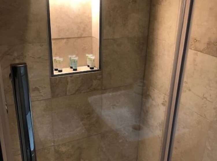 디럭스 룸, Colchester Boutique