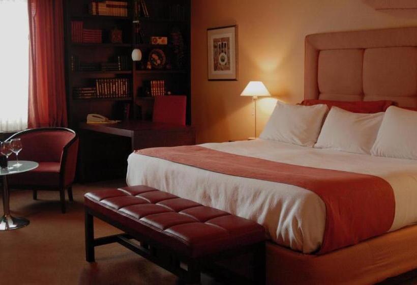 스위트 킹사이즈 침대, Hôtel Mingan