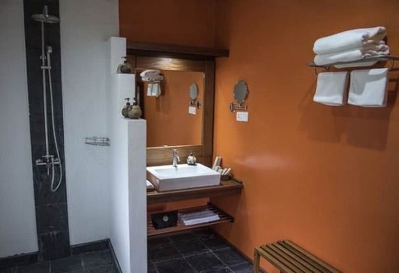 خانه 1 خوابه, Keinnara Hpa An