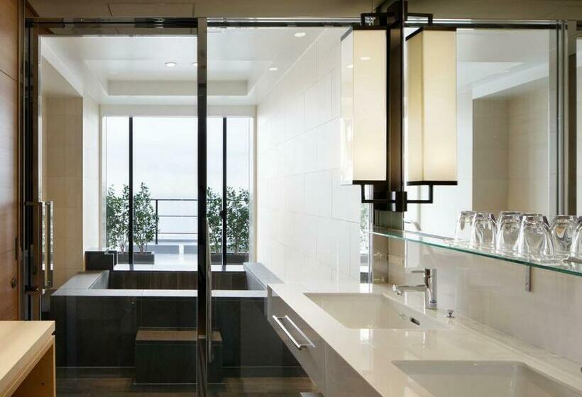 סוויטה עם טרסה, Kobe Minato Onsen Ren