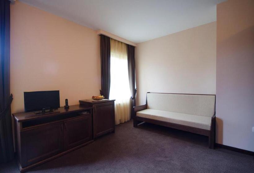 اتاق استاندارد سه نفره, Monte Rosa