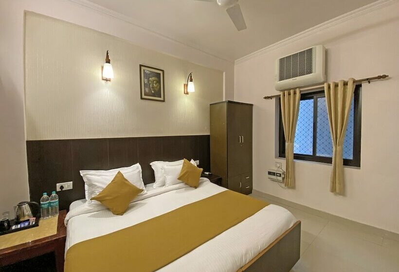 デラックスルーム, Nirvana Palace