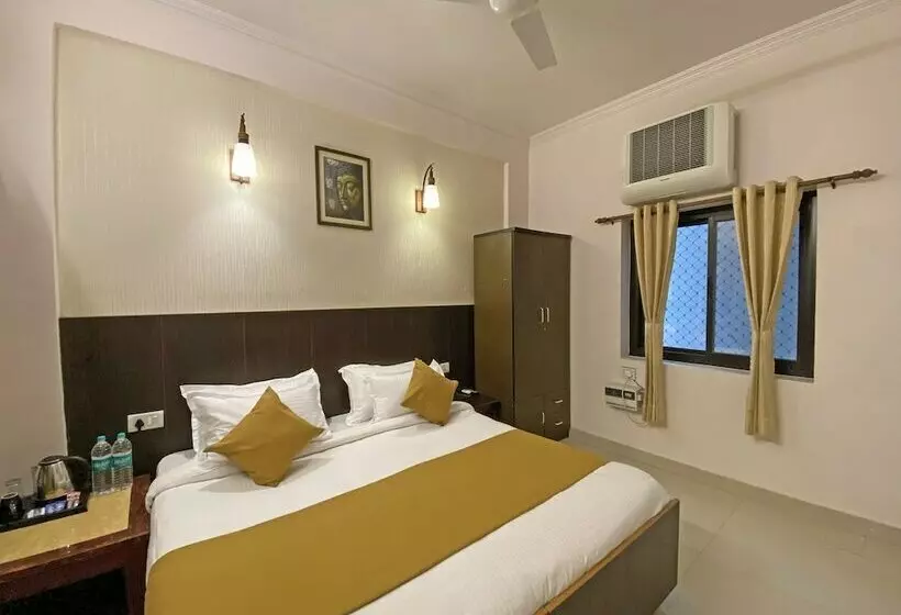 Deluxe Room, Nirvana Palace