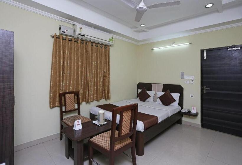 トリプルクラシックルーム, O Saraswathi Residency Near Sr Nagar Metro Station