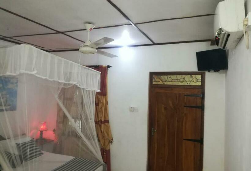 Номер Deluxe, Sisira Natural Lodge Sigiriya