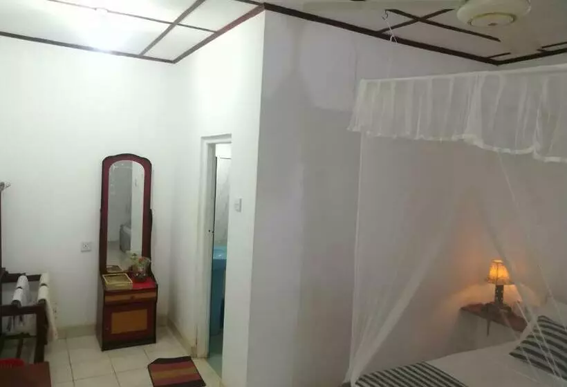 デラックスルーム, Sisira Natural Lodge Sigiriya