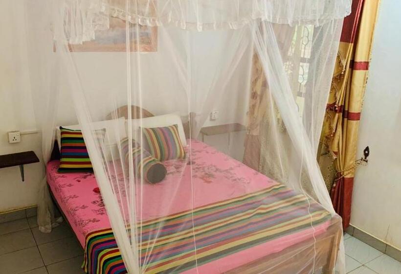 Номер Стандарт, Sisira Natural Lodge   Sigiriya
