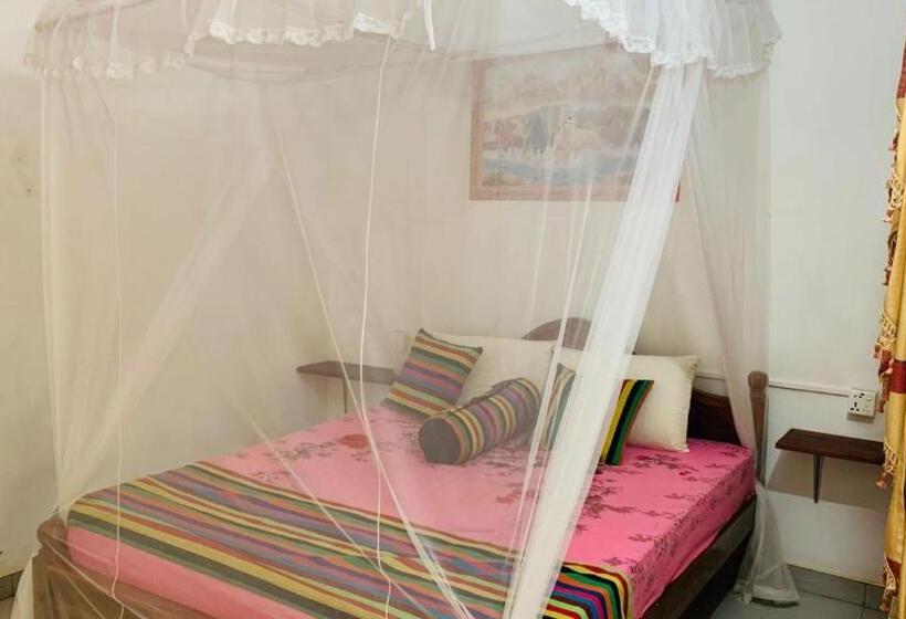 Номер Стандарт, Sisira Natural Lodge Sigiriya