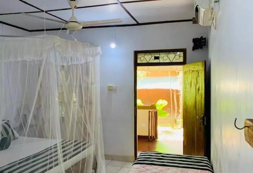 デラックストリプルルーム, Sisira Natural Lodge Sigiriya