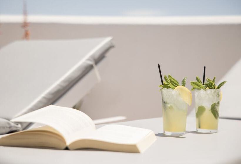 Habitación Superior amb Balcó, Villa Galinia