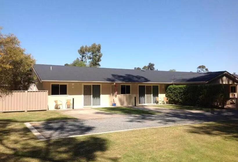 ２ベッドルームアパートメント, Sportsmans Motor Inn