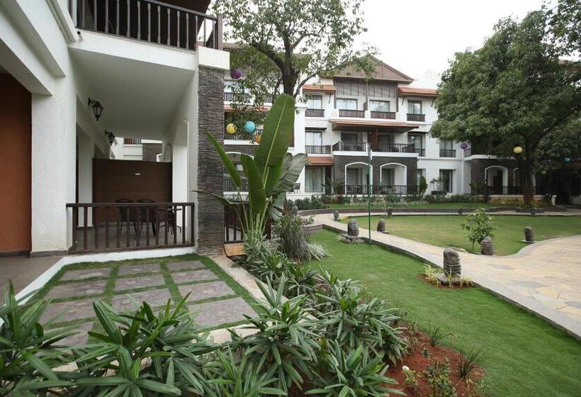 带阳台套房, Rhythm Lonavala  An Allsuite Resort