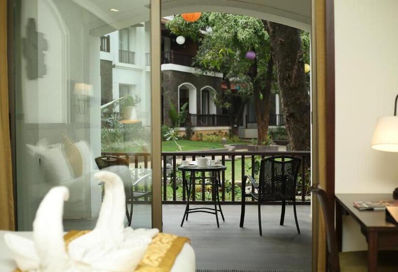 带阳台套房, Rhythm Lonavala  An Allsuite Resort