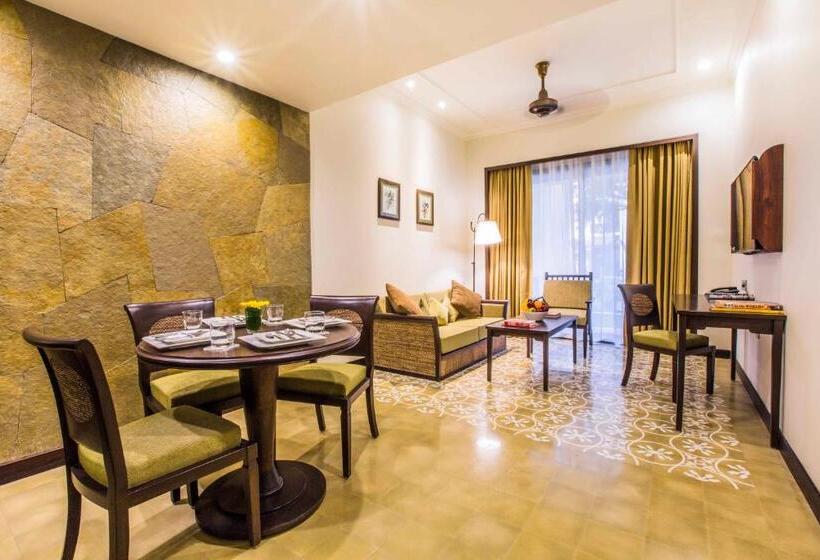 جناح مزوَّد بشرفة, Rhythm Lonavala  An Allsuite Resort