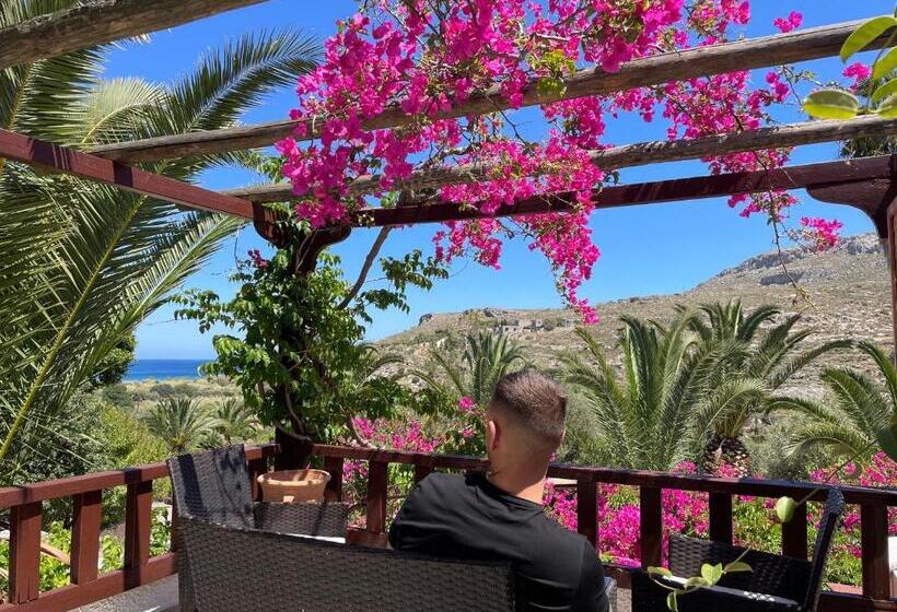 חדר סטנדרט עם מרפסת, Studios Stella & Stella S Traditional