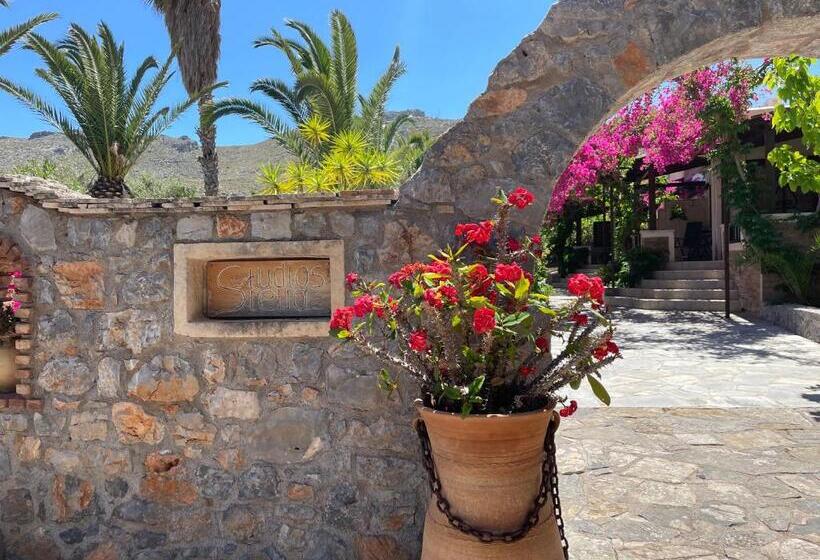 חדר סטנדרט עם מרפסת, Studios Stella & Stella S Traditional