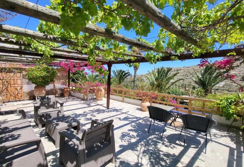 חדר סטנדרט עם מרפסת, Studios Stella & Stella S Traditional