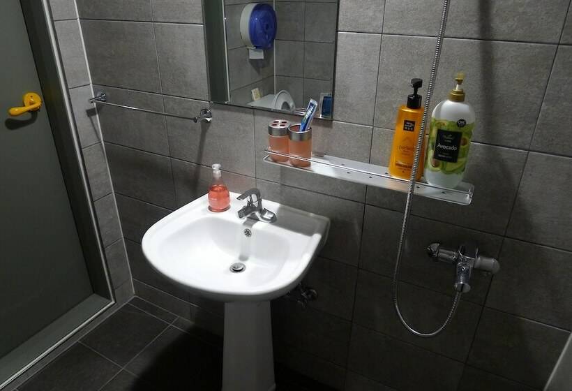 Номер Стандарт, The House Hostel