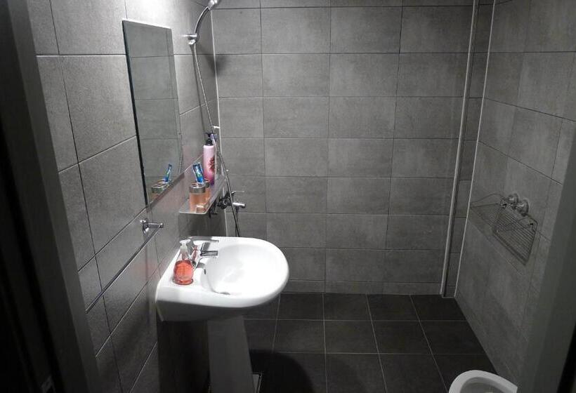 Номер Стандарт, The House Hostel