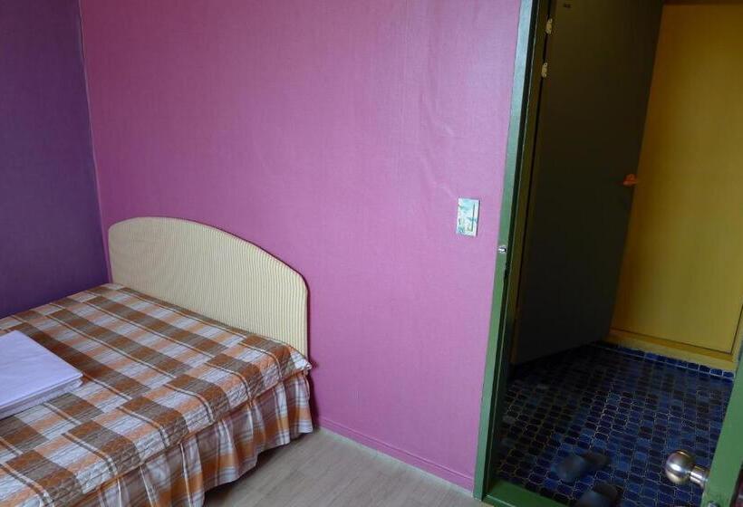 Номер Стандарт, The House Hostel