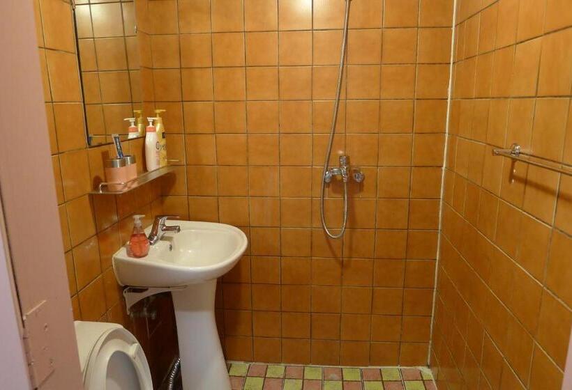 Номер Стандарт Индивидуальный, The House Hostel