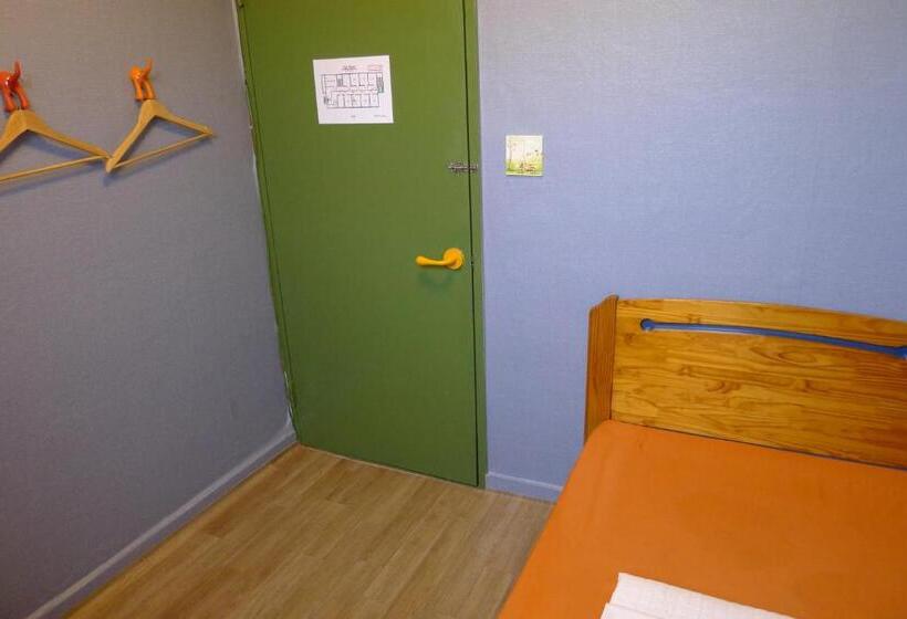 Номер Стандарт Индивидуальный, The House Hostel