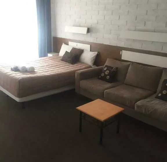 スタンダードルーム, Thomas Lodge Motel