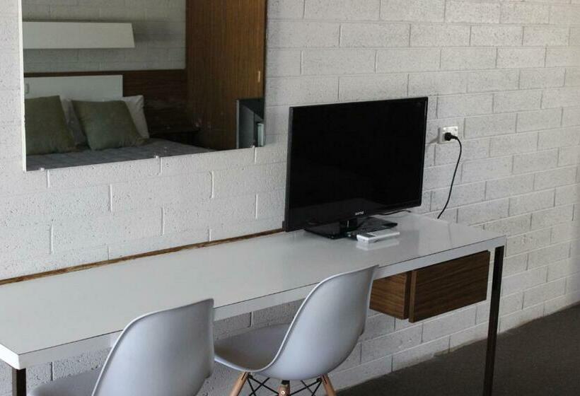 חדר סטנדרט, Thomas Lodge Motel