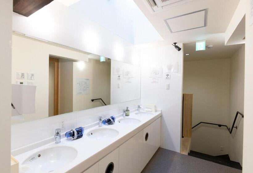 バスルーム共有のトリプルスタンダード, Cafe & Guest House Nagonoya