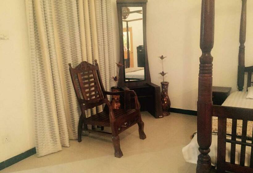 Бунгало Стандарт Вид на Сад, Banana Leaf Garden