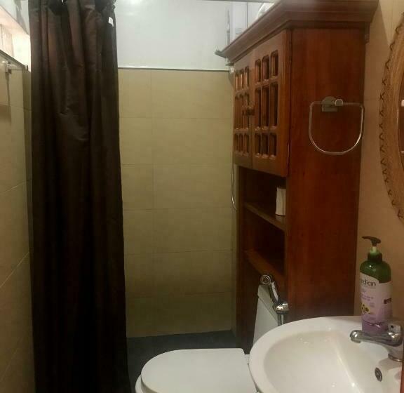 اتاق لوکس, Neptune Diving Resort Santander