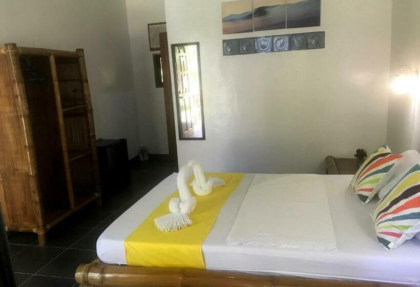 اتاق لوکس, Neptune Diving Resort Santander