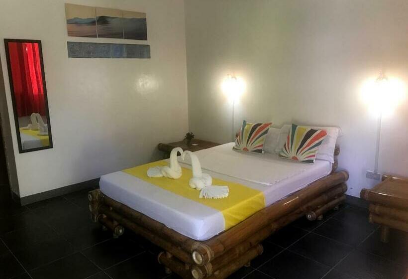 اتاق لوکس, Neptune Diving Resort Santander